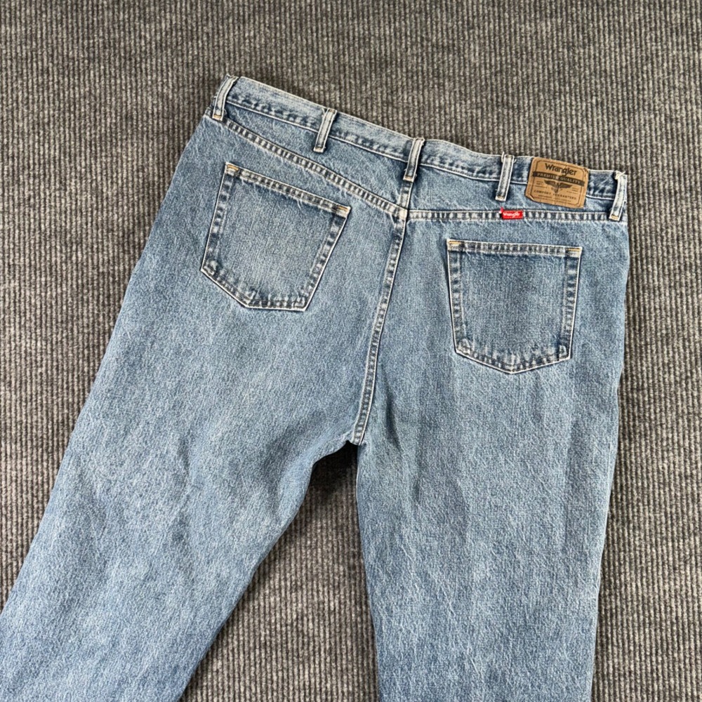 Wrangler Regular Fit Jeans 44x32 Light Wash Blue Denim Workwear 90s Y2K Cowboy